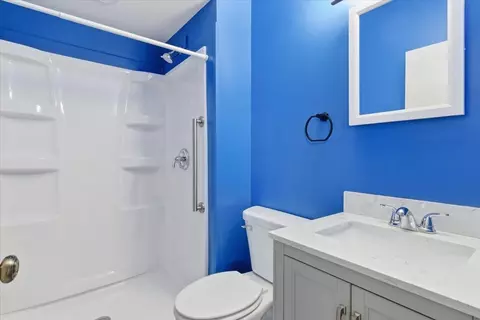 Bath - 924 Central Ave, Red Wing, MN 55066 photo 2 of 8