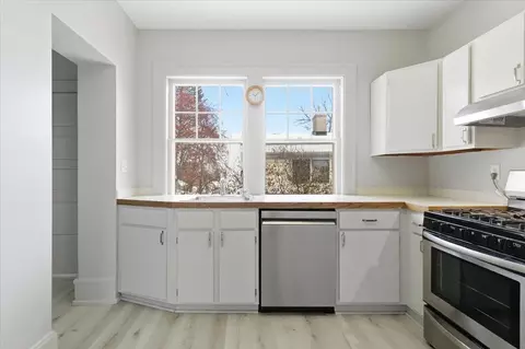 Kitchen - 924 Central Ave, Red Wing, MN 55066 photo 5 of 6
