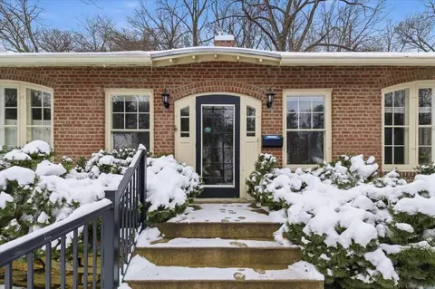 Exterior - 924 Central Ave, Red Wing, MN 55066 photo 9 of 14