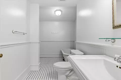 Bath - 924 Central Ave, Red Wing, MN 55066 photo 5 of 8