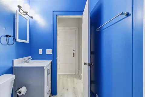 Bath - 924 Central Ave, Red Wing, MN 55066 photo 4 of 8