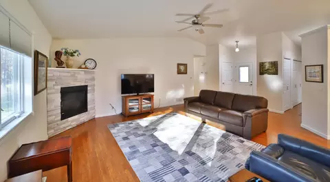 Living - 6195 Cosmos Rd, Baxter, MN 56425 photo 2 of 5