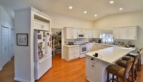 Kitchen - 6195 Cosmos Rd, Baxter, MN 56425 photo 1 of 4