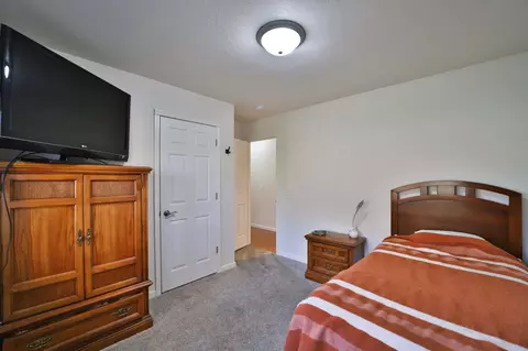 Bedroom - 6195 Cosmos Rd, Baxter, MN 56425 photo 6 of 9