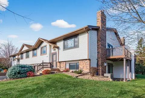 5586 Donegal Dr, Shoreview, MN 55126