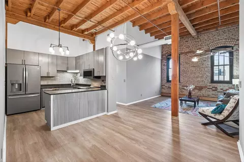 400 N 1st St #611, Minneapolis, MN 55401