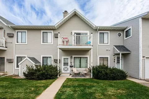 3305 15th Ave S #B, Fargo, ND 58103