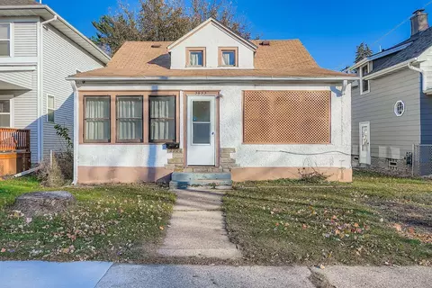 2922 Sheridan Ave N, Minneapolis, MN 55411