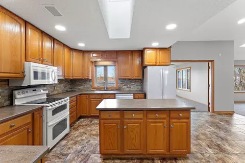 Kitchen - 5755 232nd St W, Faribault, MN 55021 photo 4 of 4