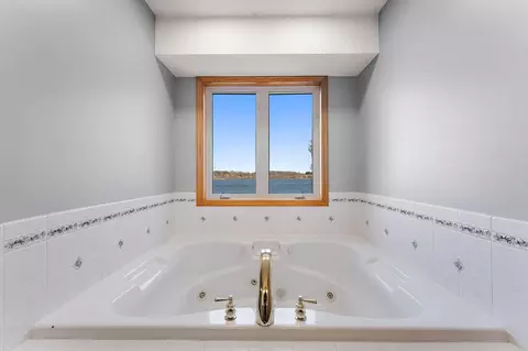 Bath - 5755 232nd St W, Faribault, MN 55021 photo 3 of 6