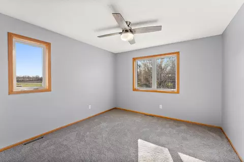 Bedroom - 5755 232nd St W, Faribault, MN 55021 photo 4 of 10