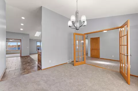 Entry Way - 5755 232nd St W, Faribault, MN 55021 photo 5 of 8