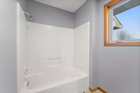Bath - 5755 232nd St W, Faribault, MN 55021 photo 4 of 6