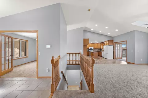 Entry Way - 5755 232nd St W, Faribault, MN 55021 photo 2 of 8