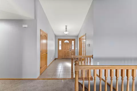 Entry Way - 5755 232nd St W, Faribault, MN 55021 photo 6 of 8