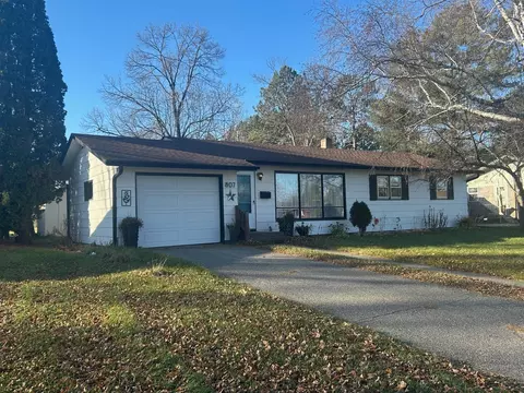 807 Willow Ln, Grand Rapids, MN 55744