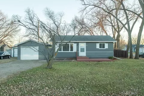 921 18th Ave N, Moorhead, MN 56560
