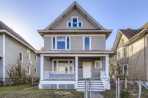 830 University Ave W, Saint Paul, MN 55104