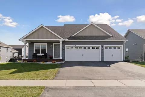 1936 Meridian Curv, Carver, MN 55315
