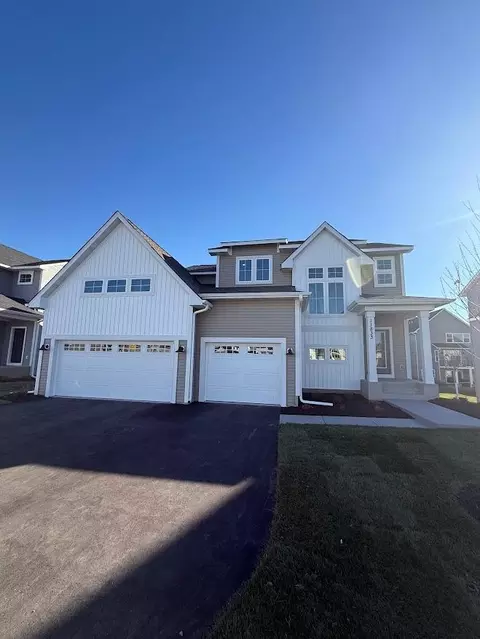 11833 35th St N, Lake Elmo, MN 55042