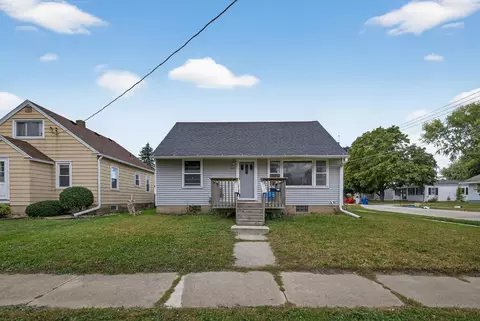 317 15th Ave NE, Rochester, MN 55906