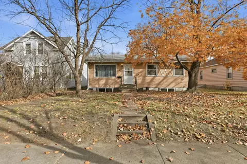 526 4th Ave NE, Saint Cloud, MN 56304