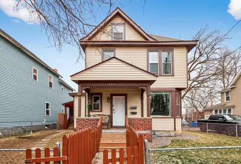 823 Hardenbergh Pl, Saint Paul, MN 55117