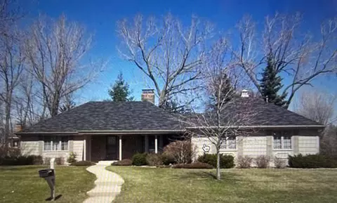 8100 Rhode Island Cir, Bloomington, MN 55438