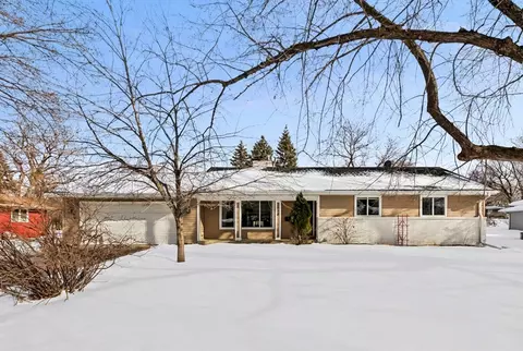 1120 Unity Ave N, Golden Valley, MN 55422