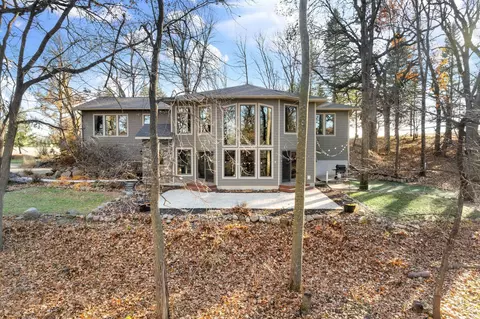 72203 Wineglass Rd, Albert Lea, MN 56007