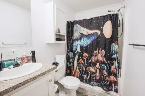 Bath - 52 Belmar St, Saint Cloud, MN 56301 photo 3 of 3