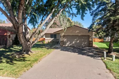 4240 Braddock Trl, Eagan, MN 55123