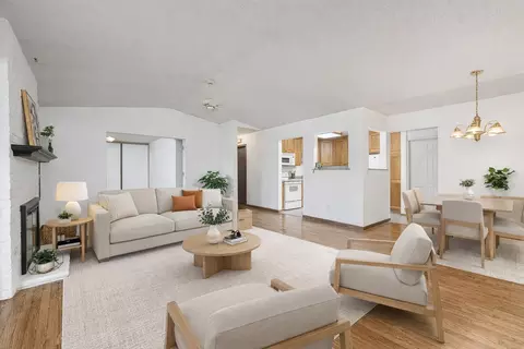 984 Yuma Ln N, Plymouth, MN 55447