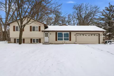 10304 107th Pl N, Maple Grove, MN 55369