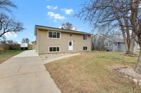 8600 1st Ave W, Clear Lake, MN 55319