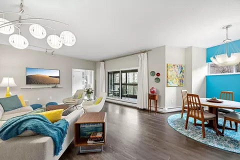 2275 Youngman Ave #202W, Saint Paul, MN 55116