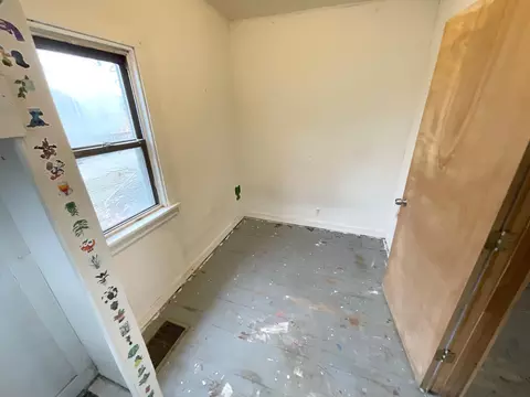 Bedroom - 1206 12th St NW, Austin, MN 55912 photo 4 of 5