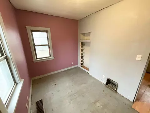 Bedroom - 1206 12th St NW, Austin, MN 55912 photo 3 of 5