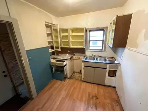 Kitchen - 1206 12th St NW, Austin, MN 55912 photo 1 of 2