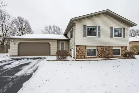 1508 Prairie Hill Rd, Saint Cloud, MN 56301