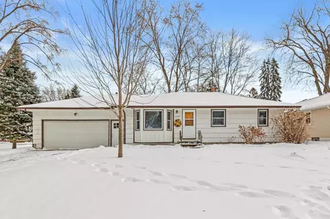 5762 Schutta Rd, Shoreview, MN 55126