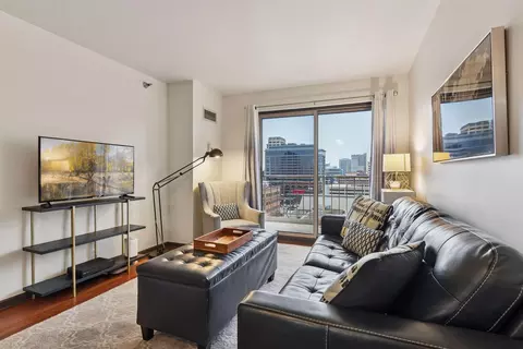 401 S 1st St #1104, Minneapolis, MN 55401