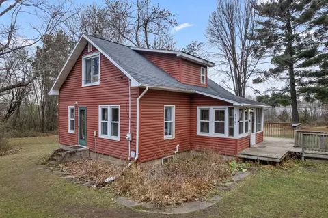 115 W Warren St, Dresser, WI 54009