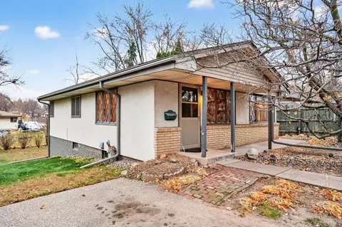 1549 Old Hudson Rd, Saint Paul, MN 55106