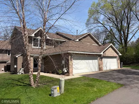 18502 Apple Tree Ct, Minnetonka, MN 55345