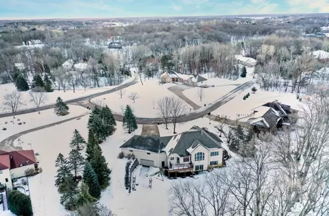 8186 Ideal Ct, Forest Lake, MN 55025