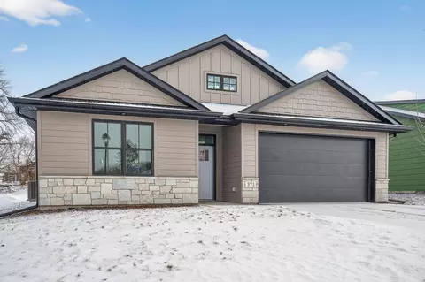 371 Liberty Dr, Hanover, MN 55341