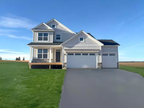 1605 Meadows Dr, East Bethel, MN 55011