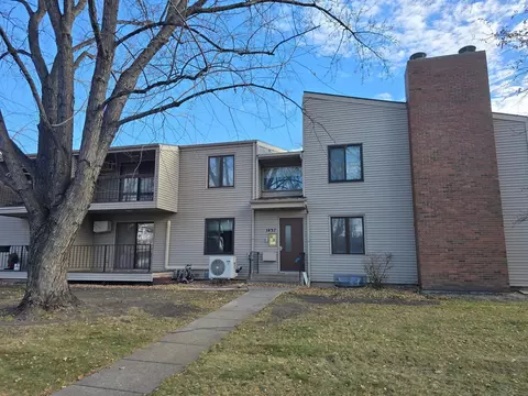 1437 Broadway N #102, Fargo, ND 58102