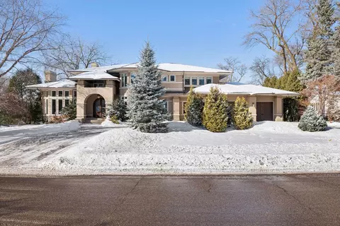 5600 Parkwood Ln, Edina, MN 55436